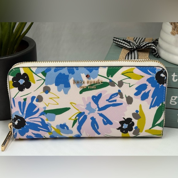 Kate Spade Staci Lily Blooms Large Continental Zip Around Wallet - Cream Multi - Picture 2 of 8